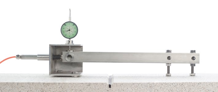 Mechanisches/ Elektrisches Fissurometer (1D -3D) Produktansicht